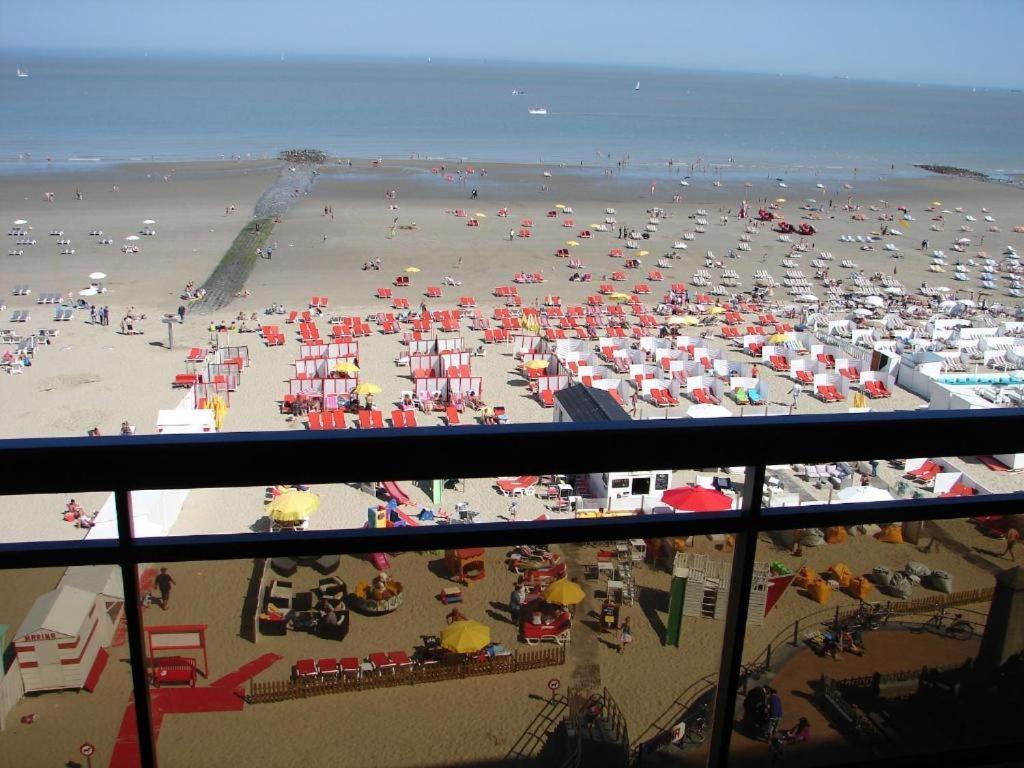Luxurious Apartment With Sea View Blankenberge Esterno foto